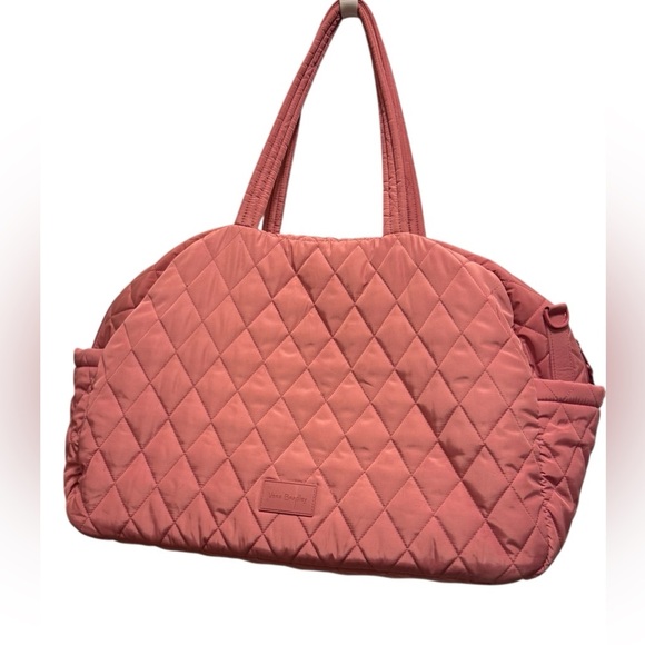 Vera Bradley Travel Bag for Stylish Adventures.good condition. No long straps - Picture 1 of 14